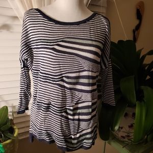 NIC + ZOE - light knit top.